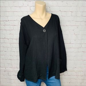 Eileen Fisher black lagenlook top organic cotton